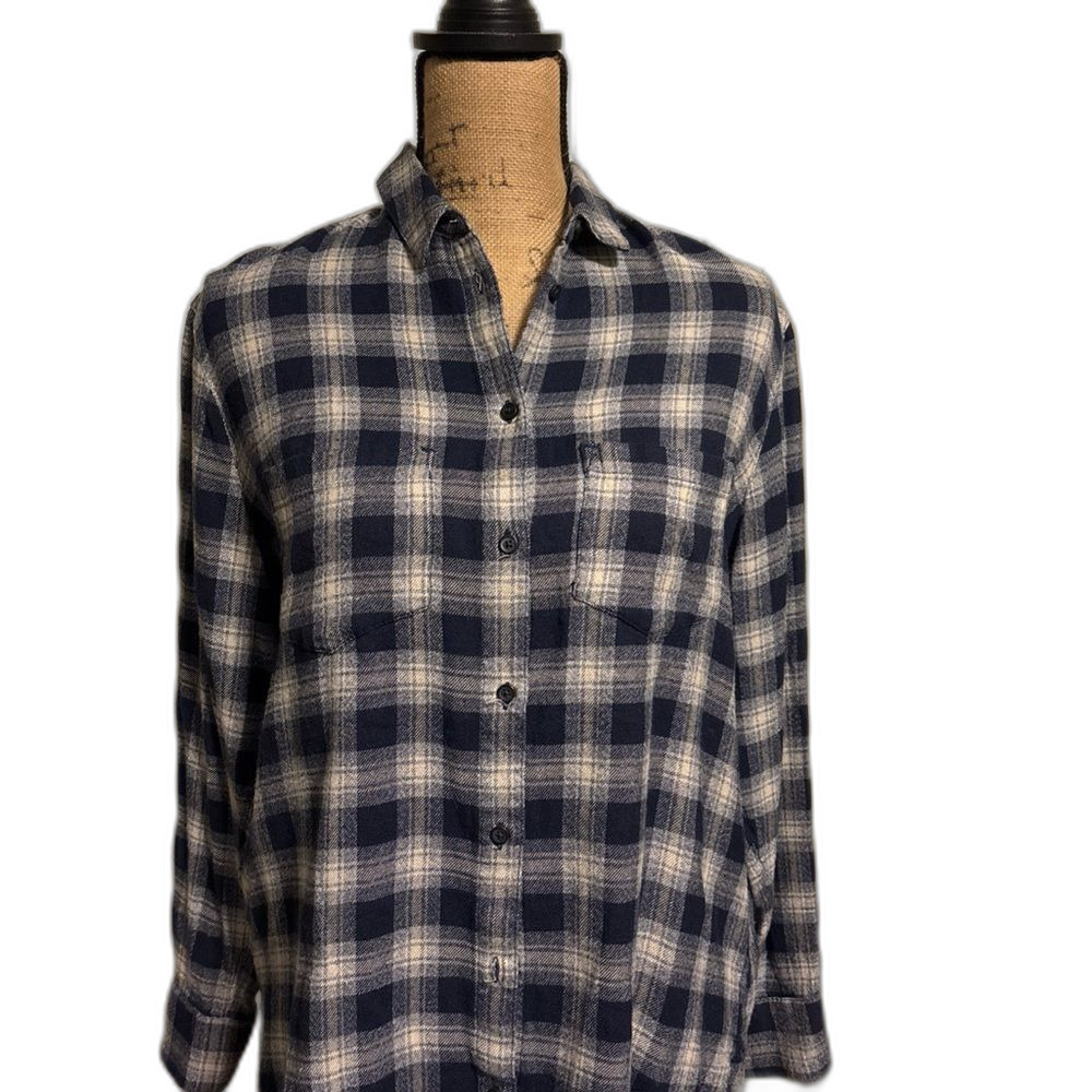 Madewell Flannel Boyshirt Navy and Cream Plaid Shirt country cowgirl preppy